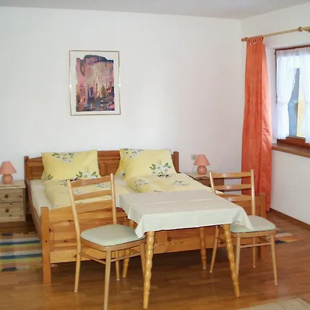 Haus Ragusa 390w 펜션 하이젠베르크